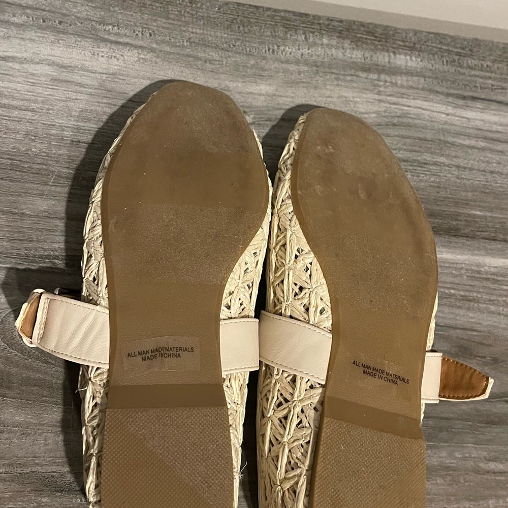 Dolce Vita Cream Woven Flats - Picture 3 of 5